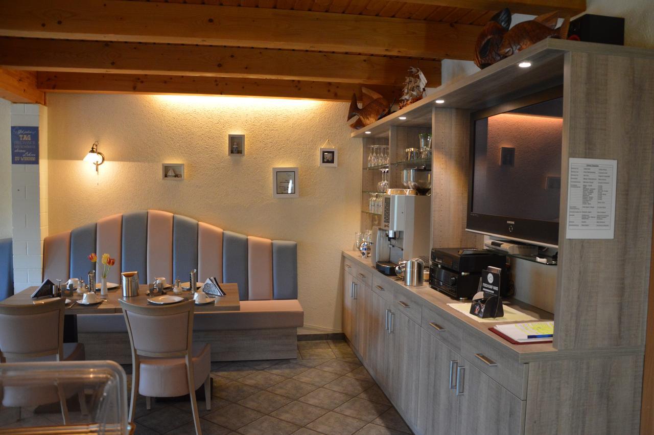 Pension Zum Yachthafen Waren  Exterior photo