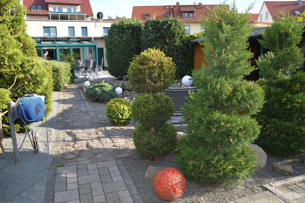 Pension Zum Yachthafen Waren  Exterior photo