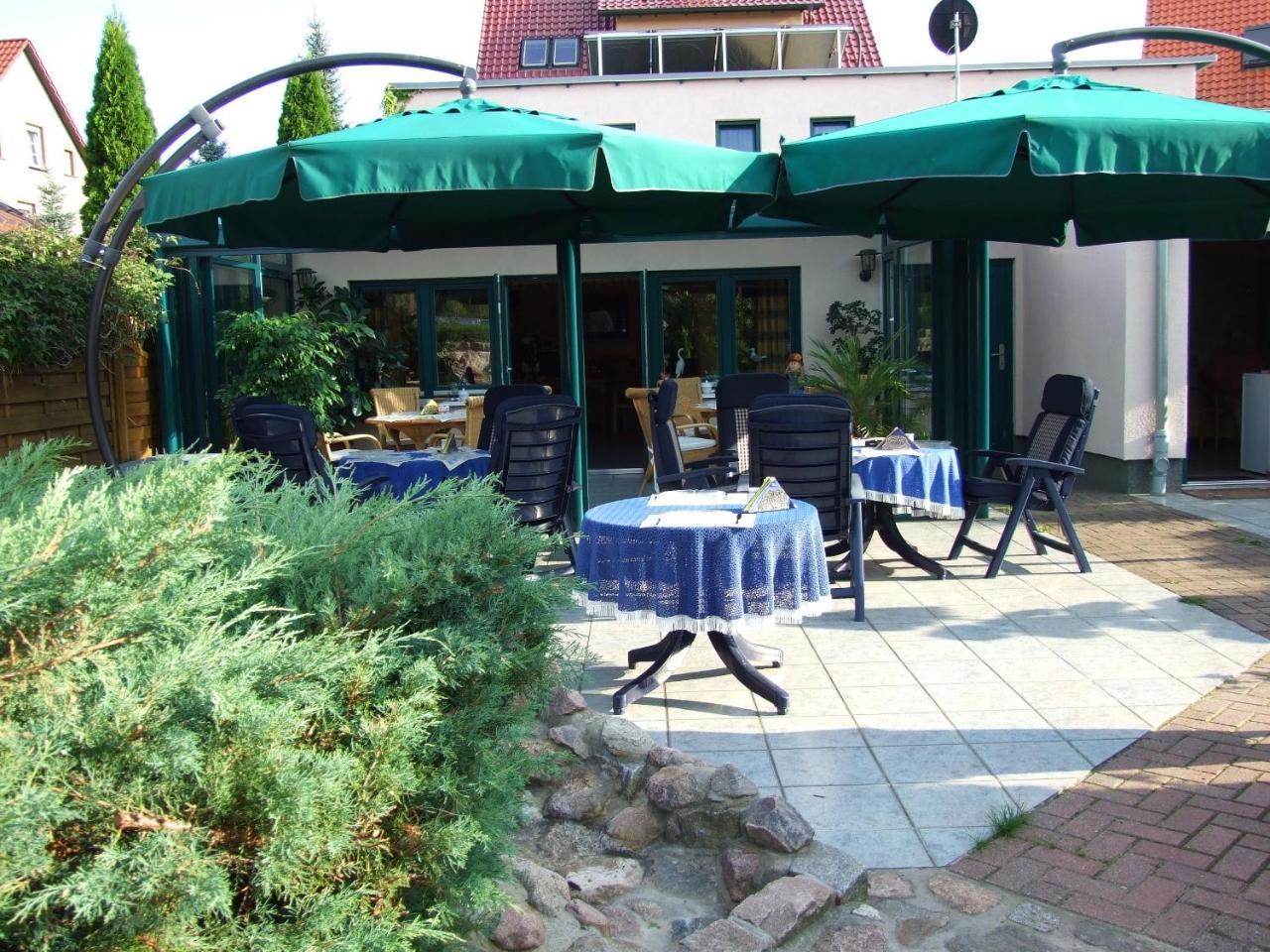 Pension Zum Yachthafen Waren  Exterior photo